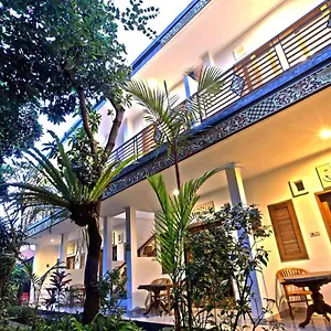 Batik Sekar Bali Гостевой дом