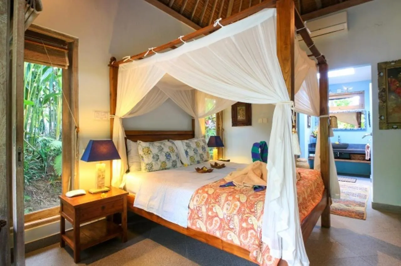 Bungalow Jepun At Villa Semua Suka Ubud  Guest house